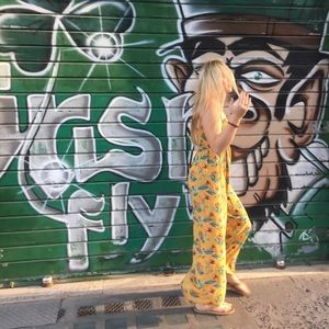 Meet your Posher, Skyskyler